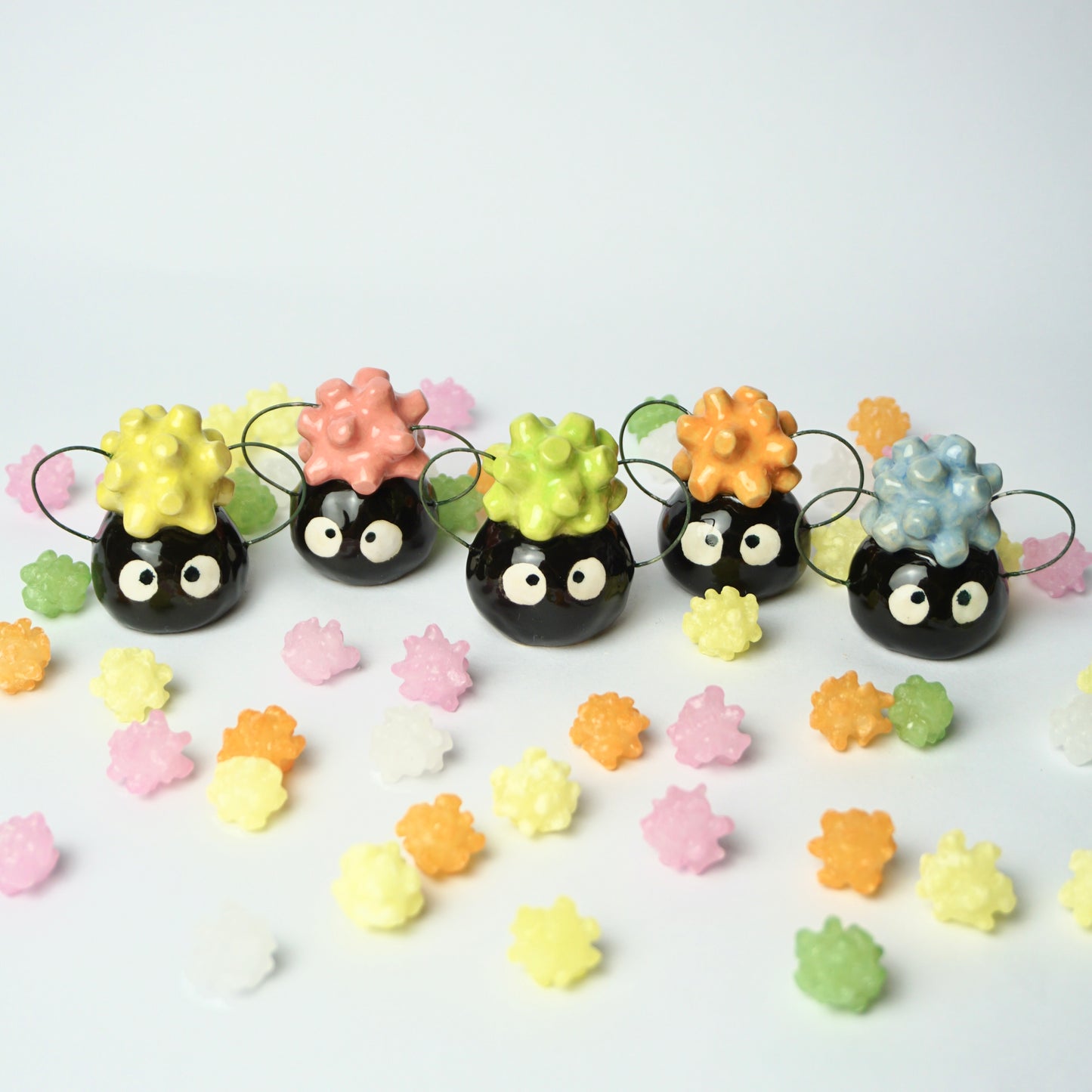 [PRE-ORDER] Susuwatari Deskpal (random color)