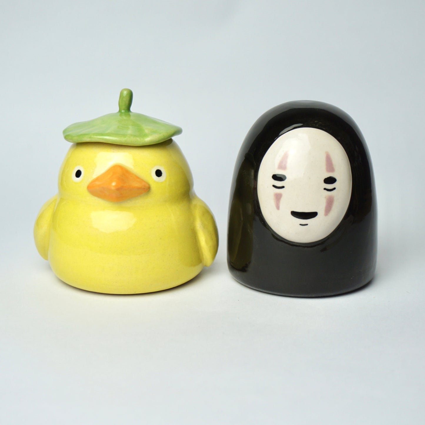 [PRE-ORDER] Otori and Kaonashi Salt & Pepper Shaker Set