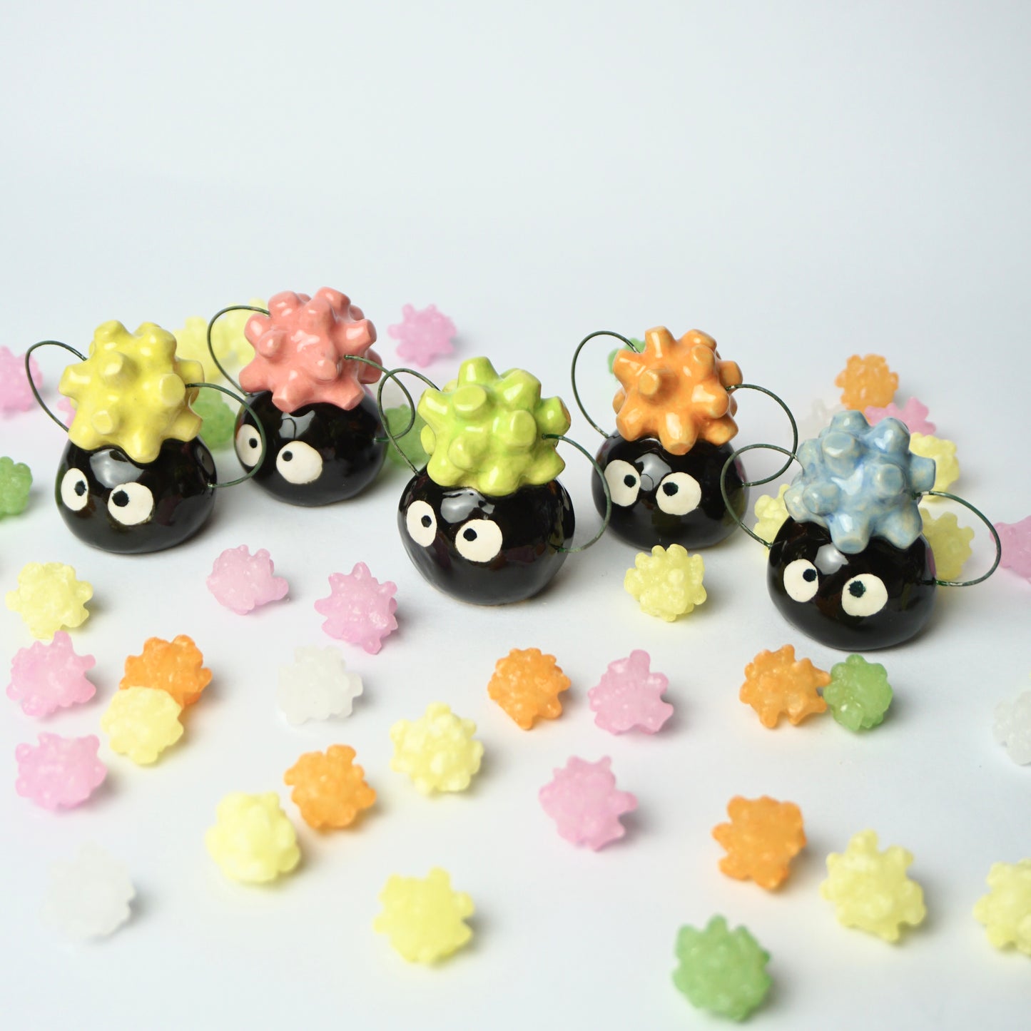 [PRE-ORDER] Susuwatari Deskpal (random color)