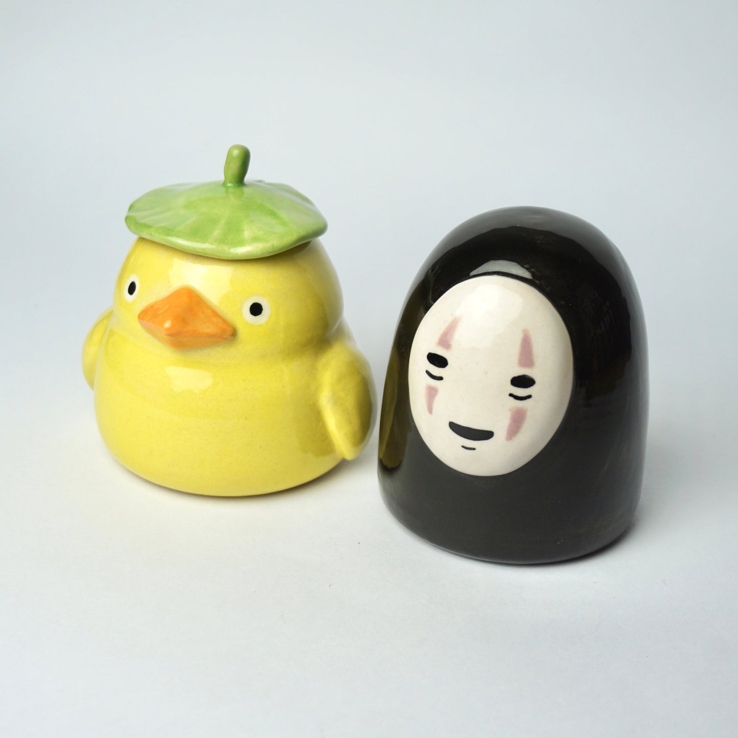 [PRE-ORDER] Otori and Kaonashi Salt & Pepper Shaker Set